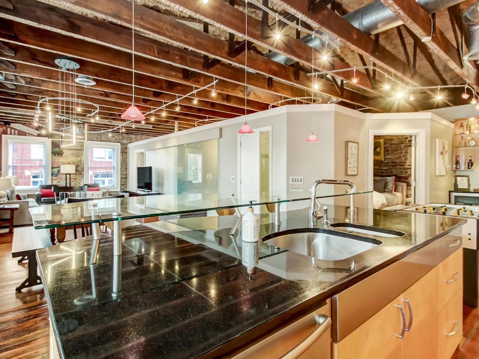 Апартаменти Broughton Corner Loft Саванна Екстер'єр фото